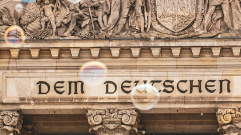 Symbolbild zum Artikel. Der Link öffnet das Bild in einer großen Anzeige.